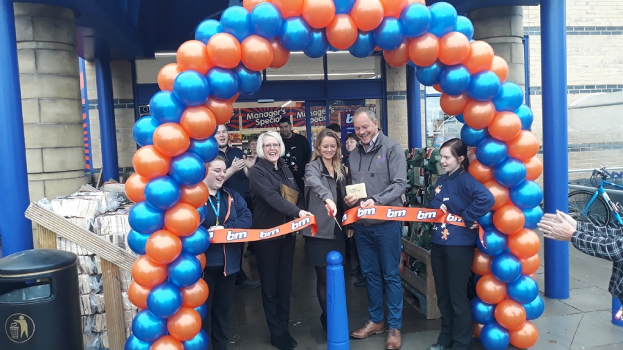 Little Princess Trust perform ribbon cutting duties at B&M relaunch